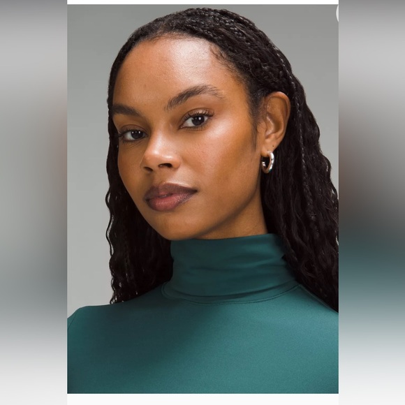 NWT Lululemon Wundermost Ultra-Soft Nulu Turtleneck Bodysuit - Picture 3 of 5